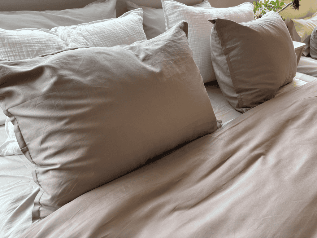 Silk & Snow Adjustable Pillow in Pillowcase