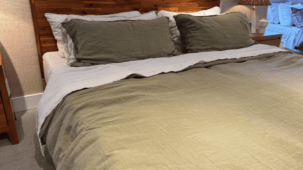 Silk & Snow Linen Sheets
