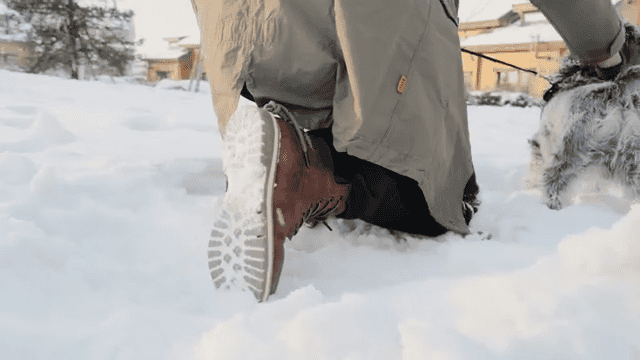 Bruno Marc Men's Classic Winter Boots in Use