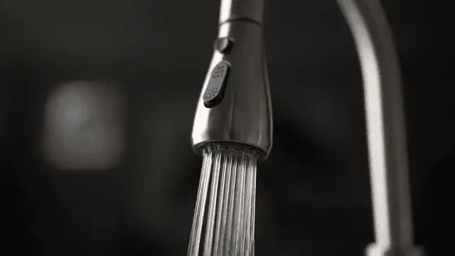 FORIOUS Kitchen Faucet Spray Controls