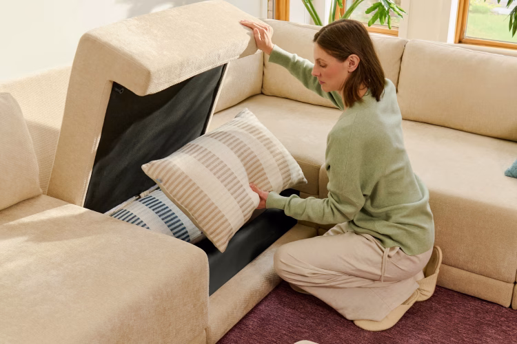 Cozey Orian Storage Seats